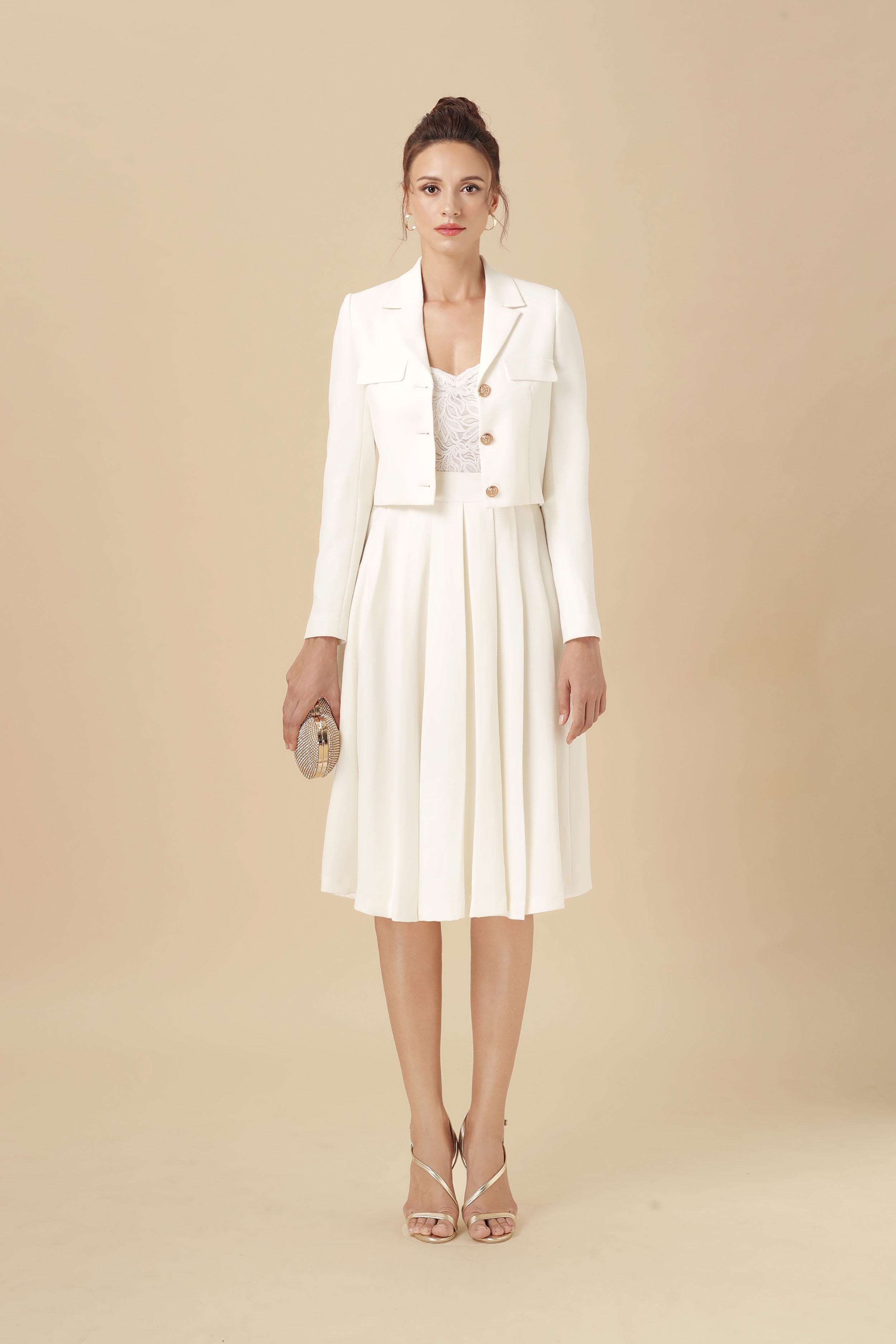 Ensemble Tailleur Jupe Blanc avec Veste à Boutons Précieux | Kim Wimmer
